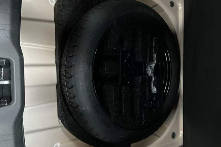 Used Lynk & Co 03 2025 1.5TD DCT Champion Edition Pro Exterior 9