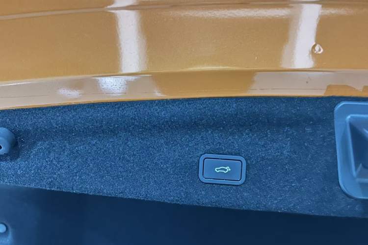 Used Lynk & Co 03 2025 1.5TD DCT Champion Edition Pro Roof