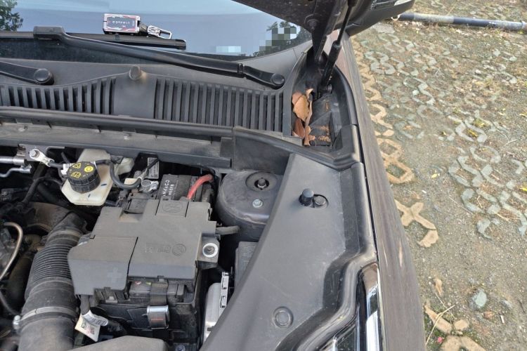 Used Lynk & Co 03 2025 1.5TD DCT Champion Edition Pro Engine Bay Left