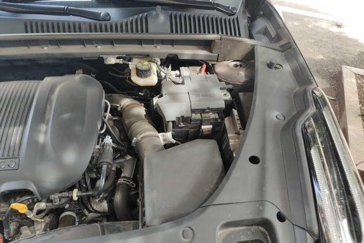 Used Lynk & Co 03 2025 1.5TD DCT Champion Edition Plus Engine Bay Left