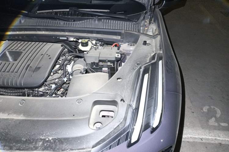 Used Lynk & Co 03 2025 2.0TD DCT Champion Edition Pro Engine Bay Left