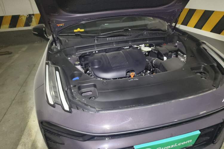 Used Lynk & Co 03 2025 1.5TD DCT Champion Edition Pro Engine Bay Right