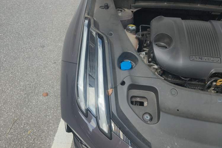 Used Lynk & Co 03 2025 1.5TD DCT Champion Edition Pro Engine Bay Right