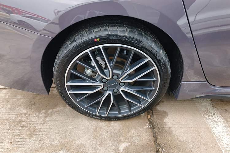 Used Lynk & Co 03 2025 2.0TD DCT Champion Edition Pro Exterior 5