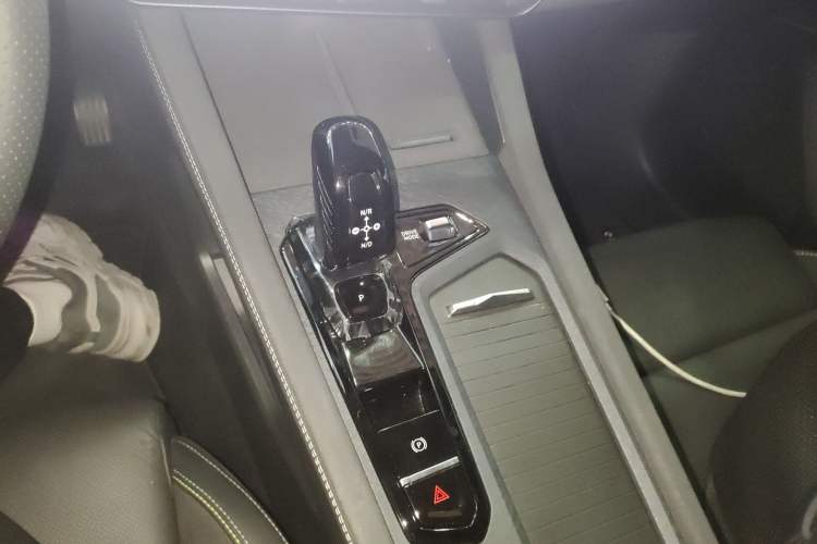 Used Lynk & Co 03 2025 1.5TD DCT Champion Edition Pro Gear Lever