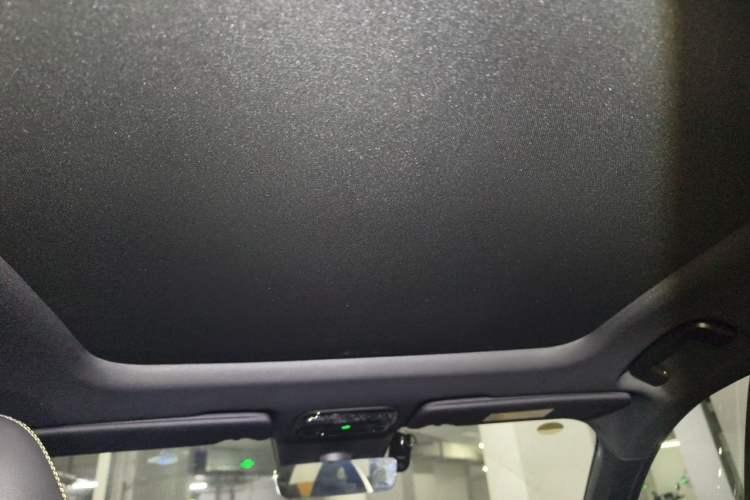 Used Lynk & Co 03 2025 1.5TD DCT Champion Edition Pro Headliner