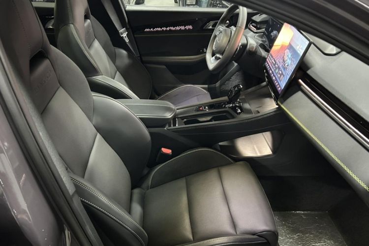 Used Lynk & Co 03 2025 1.5TD DCT Champion Edition Pro Interior 11