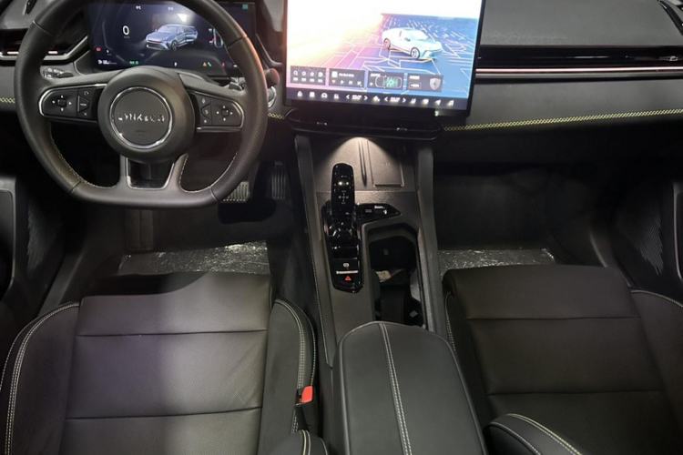 Used Lynk & Co 03 2025 1.5TD DCT Champion Edition Pro Interior 2