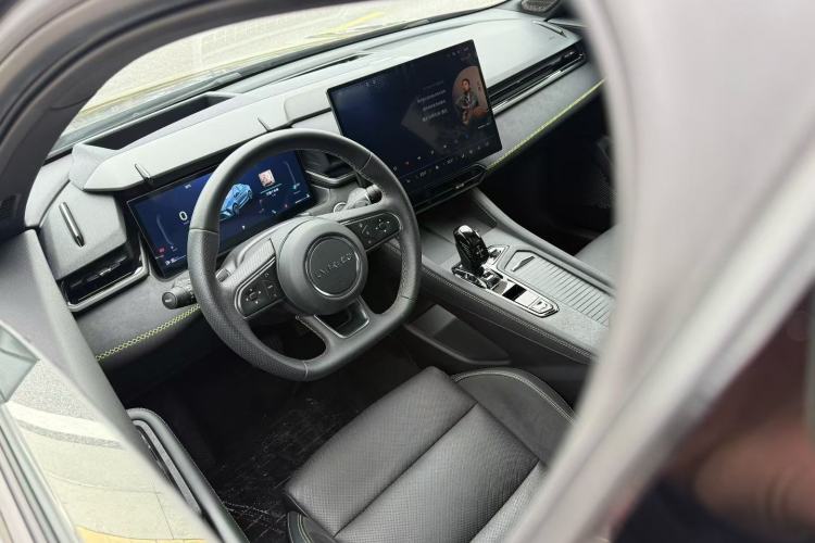 Used Lynk & Co 03 2025 1.5TD DCT Champion Edition Pro Interior 3