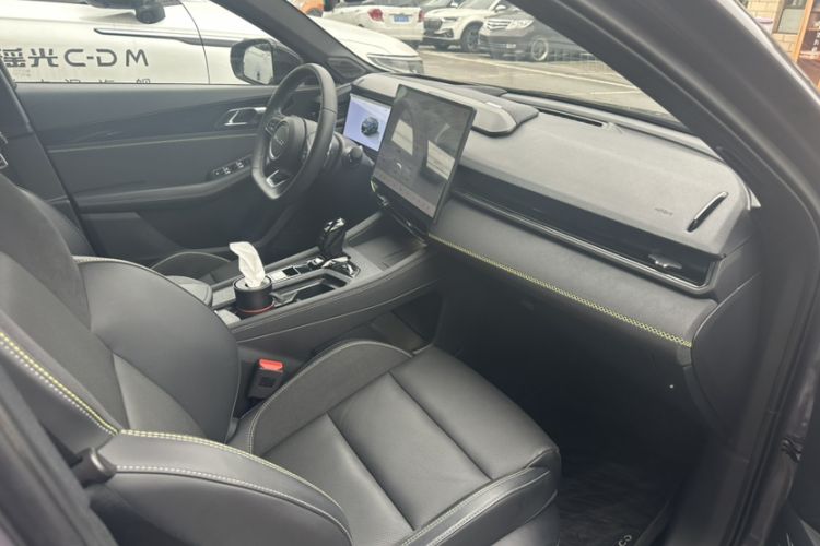 Used Lynk & Co 03 2025 1.5TD DCT Champion Edition Pro Interior 8
