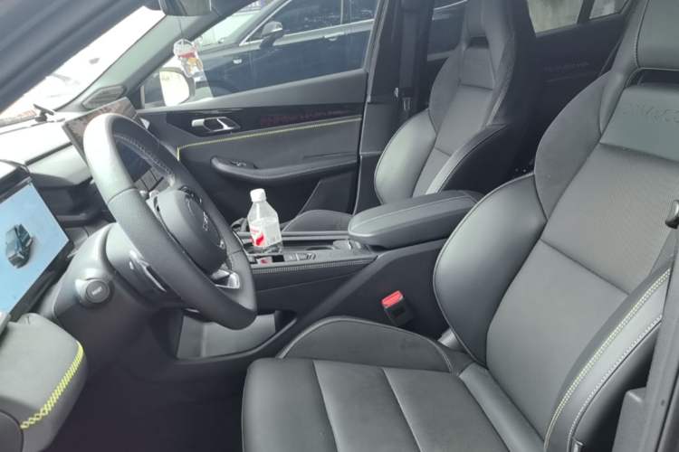 Used Lynk & Co 03 2025 1.5TD DCT Champion Edition Pro Left Front Seat