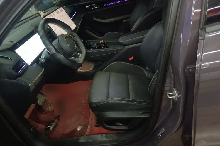 Used Lynk & Co 03 2025 1.5TD DCT Champion Edition Pro Left Front Seat