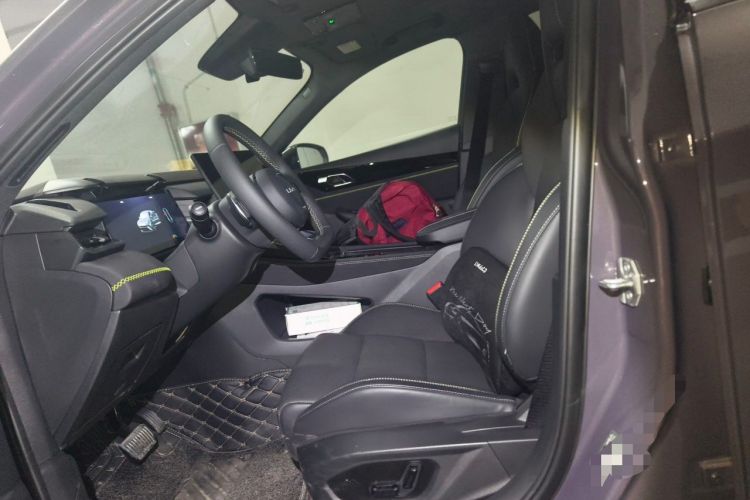 Used Lynk & Co 03 2025 1.5TD DCT Champion Edition Pro Left Front Seat