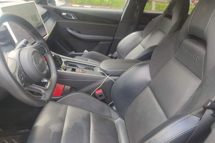 Used Lynk & Co 03 2025 1.5TD DCT Champion Edition Pro Left Front Seat