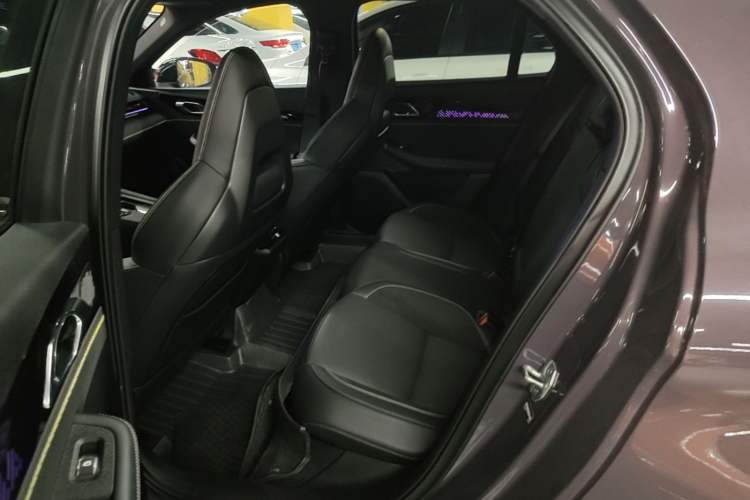 Used Lynk & Co 03 2025 2.0TD DCT Champion Edition Pro Left Rear Seat