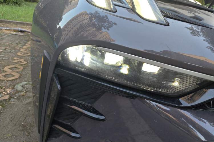 Used Lynk & Co 03 2025 1.5TD DCT Champion Edition Pro Right Front Headlight