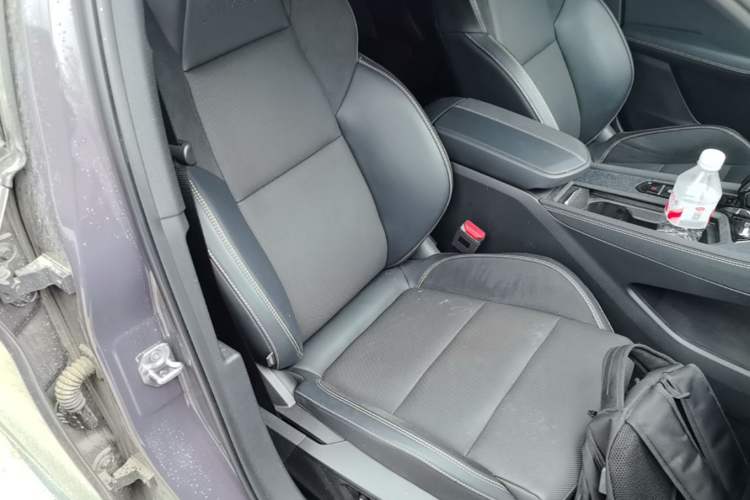 Used Lynk & Co 03 2025 1.5TD DCT Champion Edition Pro Right Front Seat