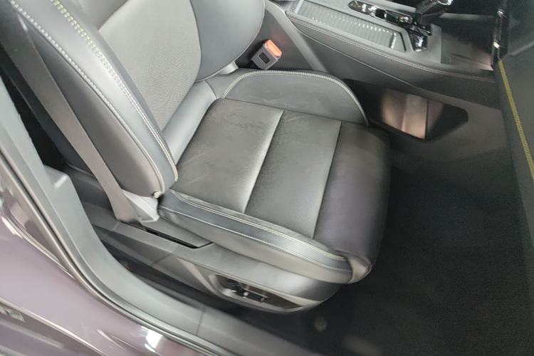 Used Lynk & Co 03 2025 1.5TD DCT Champion Edition Pro Right Front Seat