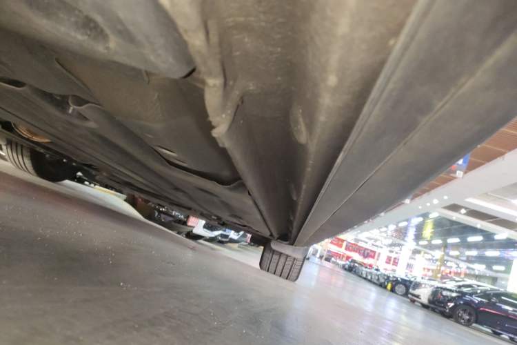 Used Lynk & Co 03 2025 1.5TD DCT Champion Edition Pro Right Side Sill