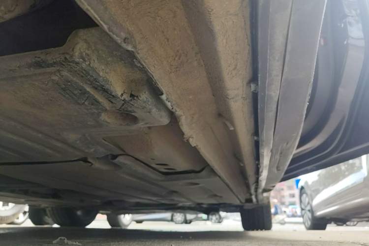 Used Lynk & Co 03 2025 1.5TD DCT Champion Edition Pro Right Side Sill
