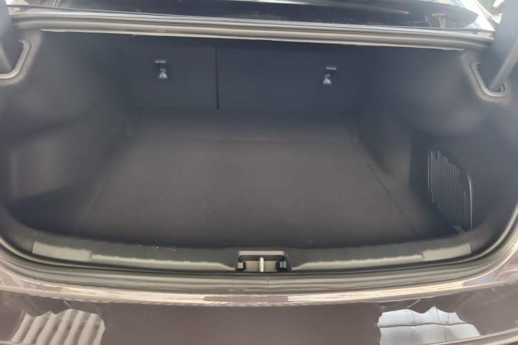 Used Lynk & Co 03 2025 1.5TD DCT Champion Edition Pro Trunk