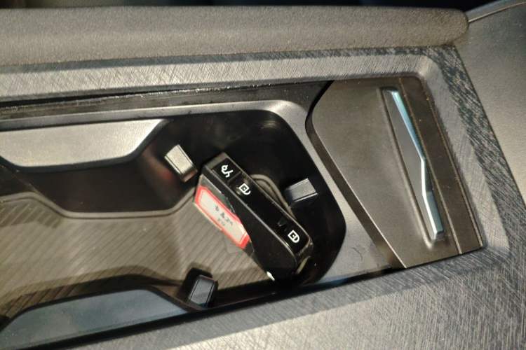 Used Lynk & Co 03 2025 2.0TD DCT Champion Edition Pro Vehicle Key