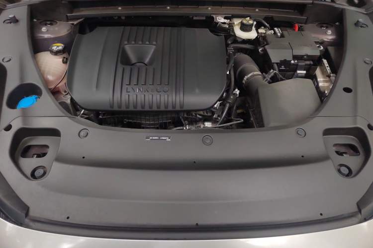 Used Lynk & Co 03 2025 2.0TD DCT Champion Edition Pro Engine Bay
