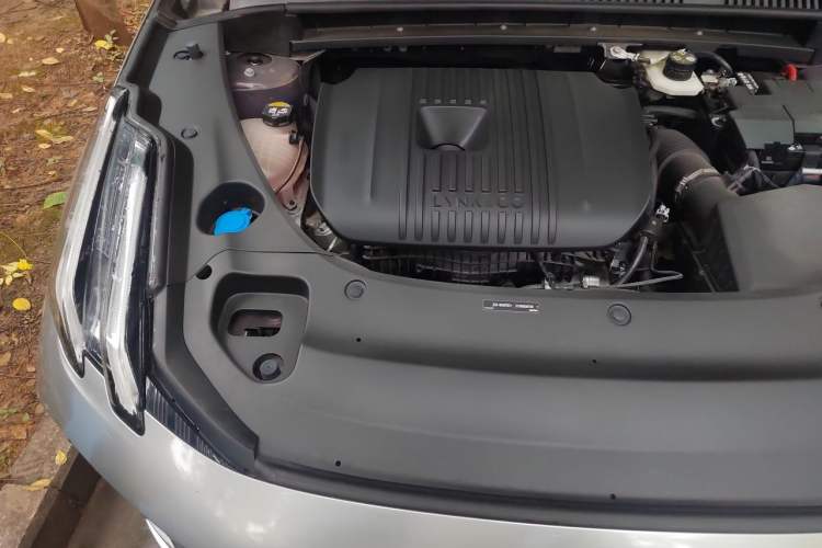 Used Lynk & Co 03 2025 2.0TD DCT Champion Edition Pro Engine Bay Right