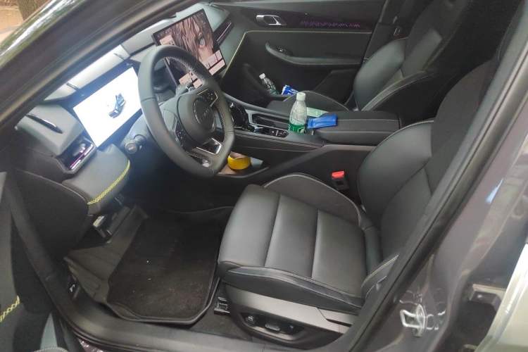 Used Lynk & Co 03 2025 2.0TD DCT Champion Edition Pro Left Front Seat