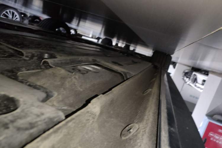 Used Lynk & Co 03 2025 1.5TD DCT Champion Edition Pro Left Side Sill