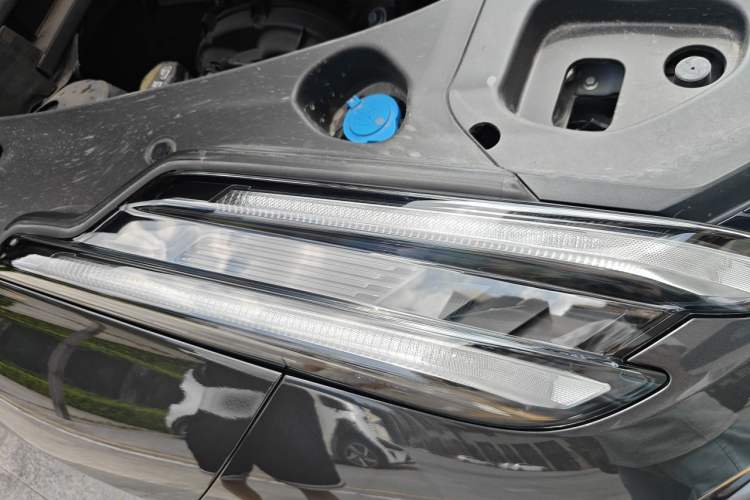 Used Lynk & Co 03 2025 2.0TD DCT Champion Edition Pro Right Front Headlight