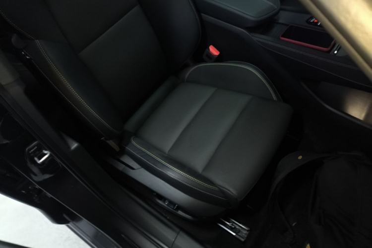 Used Lynk & Co 03 2025 1.5TD DCT Champion Edition Pro Right Front Seat