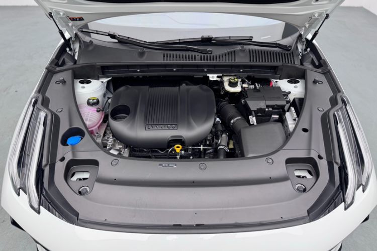Used Lynk & Co 03 2025 1.5TD DCT Champion Edition Pro Engine Bay