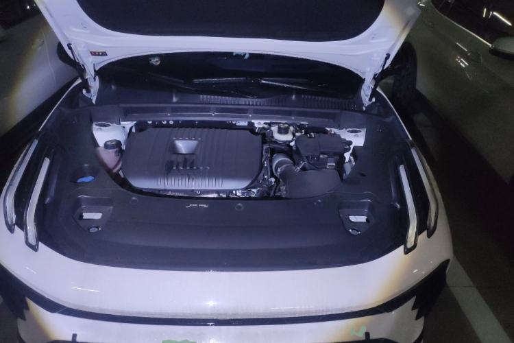 Used Lynk & Co 03 2025 2.0TD DCT Champion Edition Pro Engine Bay