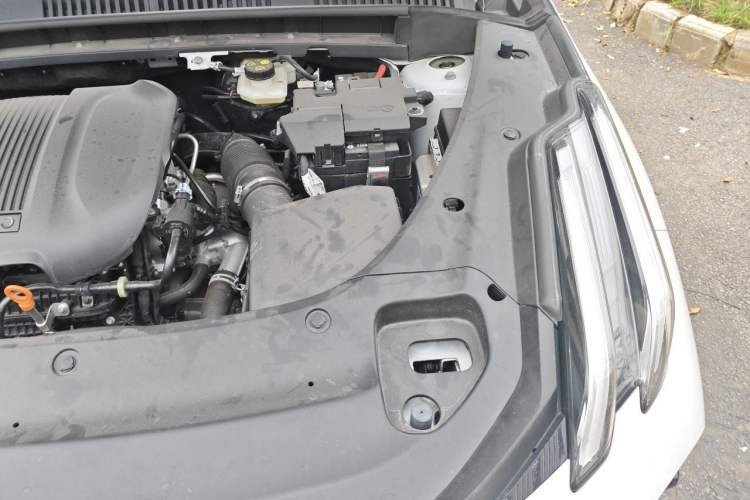Used Lynk & Co 03 2025 1.5TD DCT Champion Edition Pro Engine Bay Left