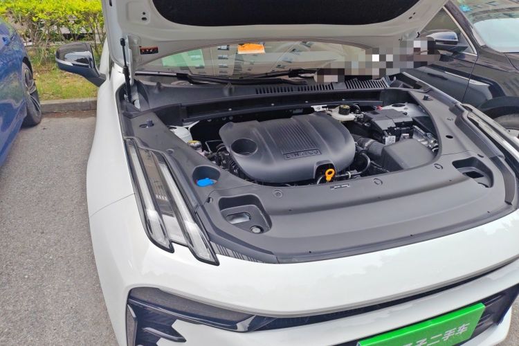 Used Lynk & Co 03 2025 1.5TD DCT Champion Edition Pro Engine Bay Right