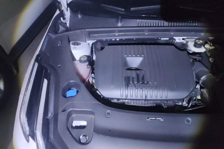 Used Lynk & Co 03 2025 2.0TD DCT Champion Edition Pro Engine Bay Right