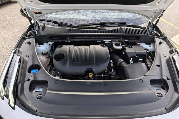 Used Lynk & Co 03 2025 1.5TD DCT Champion Edition Pro Engine Bay