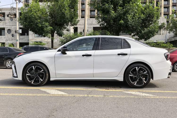 Used Lynk & Co 03 2025 1.5TD DCT Champion Edition Pro Exterior 8