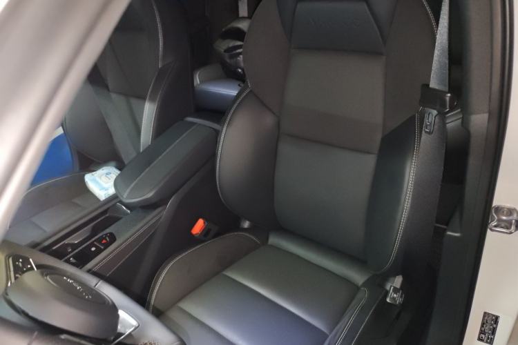Used Lynk & Co 03 2025 2.0TD DCT Champion Edition Pro Left Front Seat