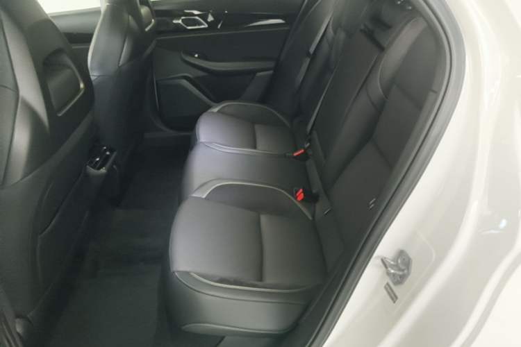Used Lynk & Co 03 2025 1.5TD DCT Champion Edition Pro Left Rear Seat