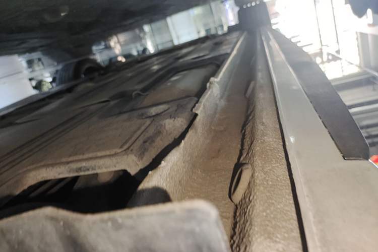 Used Lynk & Co 03 2025 1.5TD DCT Champion Edition Pro Left Side Sill