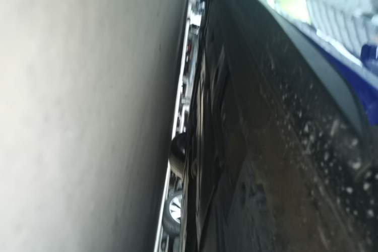 Used Lynk & Co 03 2025 1.5TD DCT Champion Edition Pro Left Side Sill