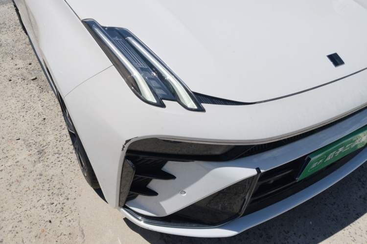 Used Lynk & Co 03 2025 1.5TD DCT Champion Edition Pro Right Front Headlight