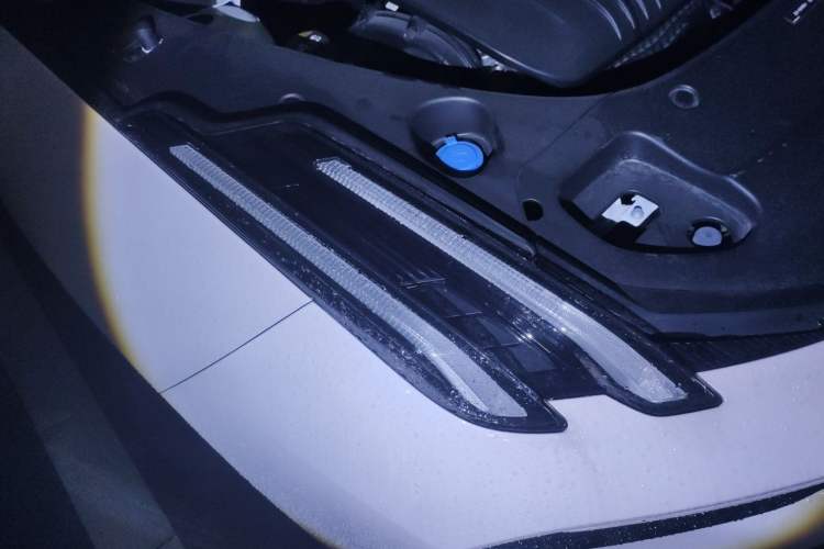 Used Lynk & Co 03 2025 2.0TD DCT Champion Edition Pro Right Front Headlight