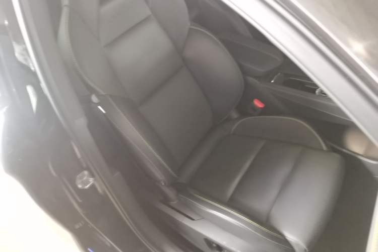 Used Lynk & Co 03 2025 1.5TD DCT Champion Edition Pro Right Front Seat
