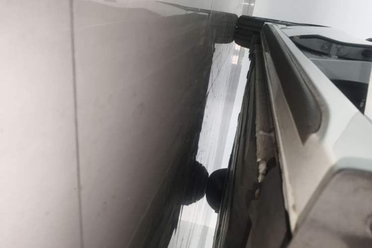 Used Lynk & Co 03 2025 1.5TD DCT Champion Edition Pro Right Side Sill