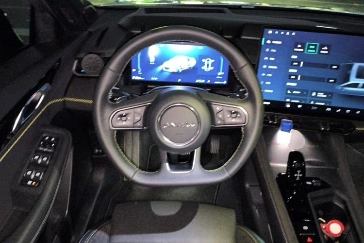 Used Lynk & Co 03 2025 1.5TD DCT Champion Edition Pro Steering Wheel