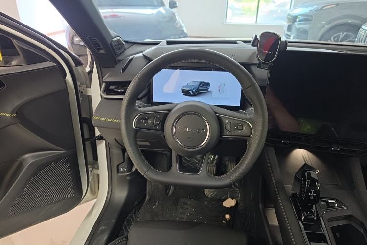 Used Lynk & Co 03 2025 2.0TD DCT Champion Edition Pro Steering Wheel