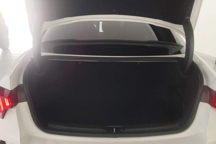 Used Lynk & Co 03 2025 1.5TD DCT Champion Edition Pro Trunk